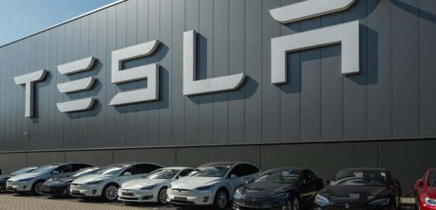 Tesla dévoilera son poids lourd électrique en septembre
