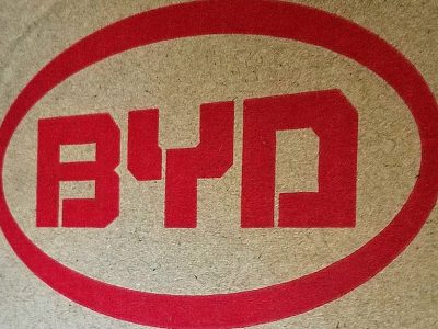 BYD révolutionne sa production de batteries avec les robots mobiles autonomes de ForwardX Robotics